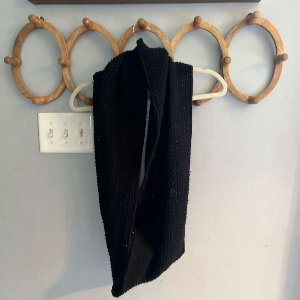 Women’s scarf
